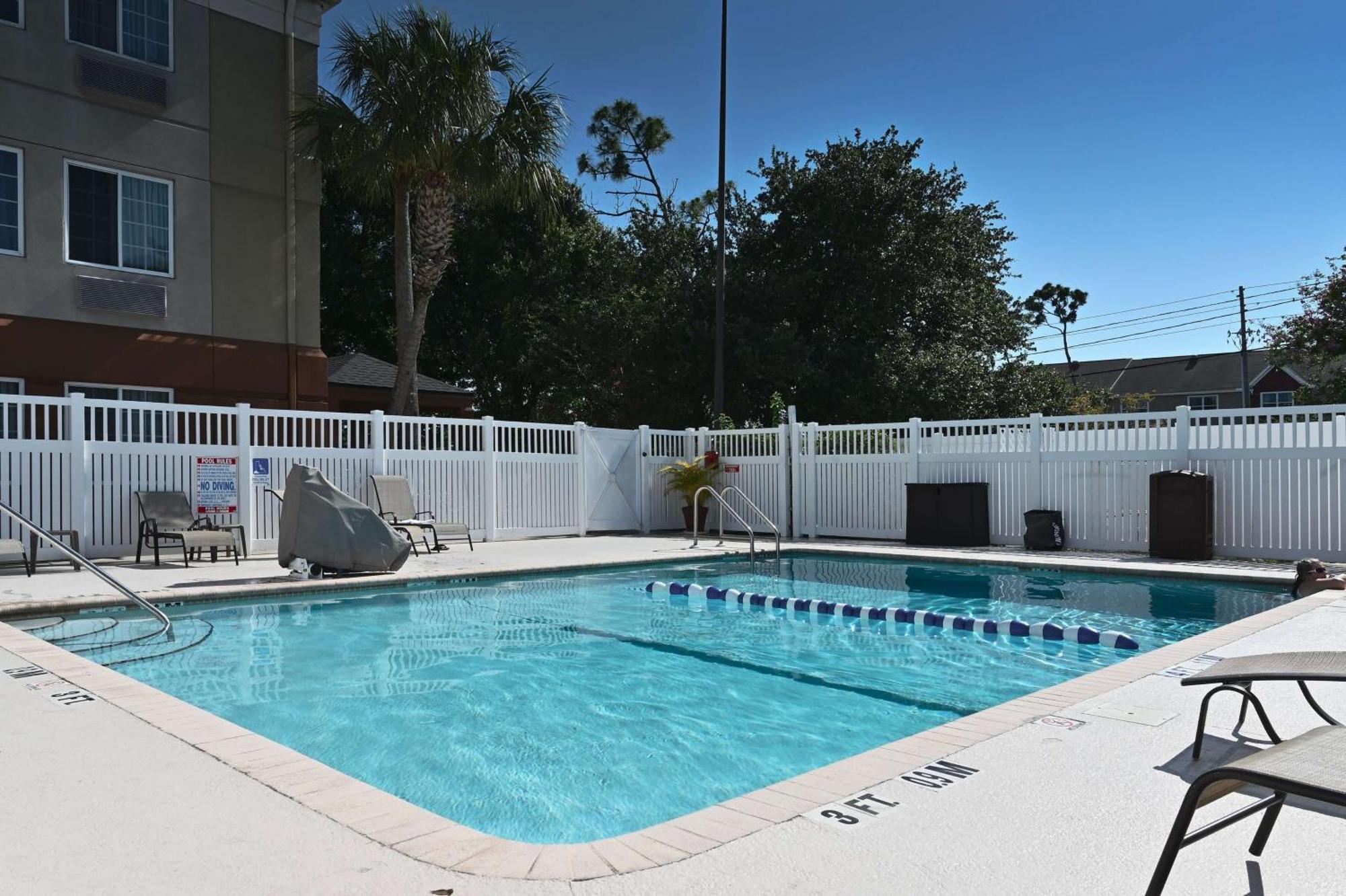 Sonesta Simply Suites Clearwater Eksteriør billede